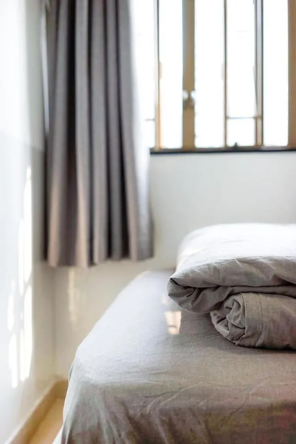 Coliving Space - Hennessy Road 113 Wan Chai Mtr Hong Kong Homestay