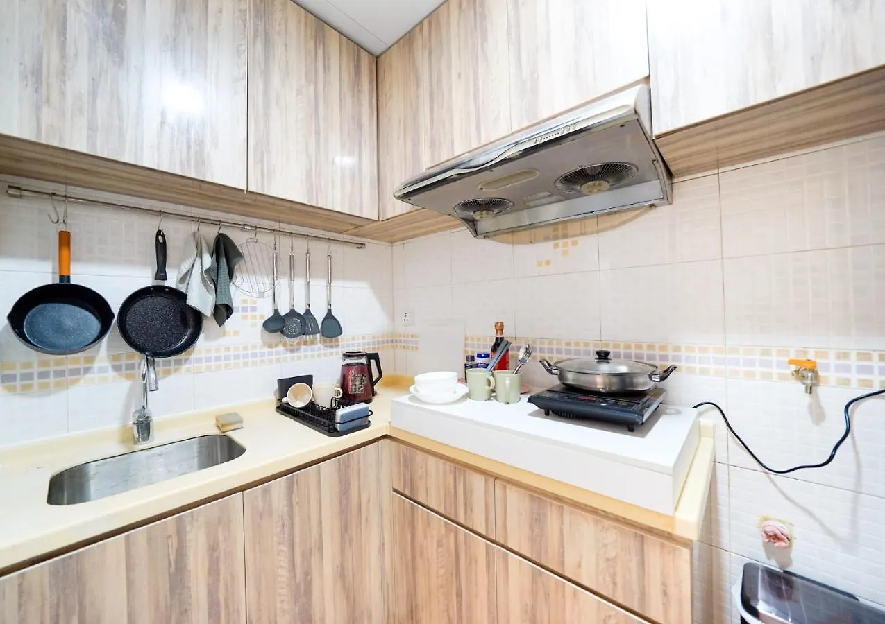 Coliving Space - Hennessy Road 113 Wan Chai Mtr Hong Kong China