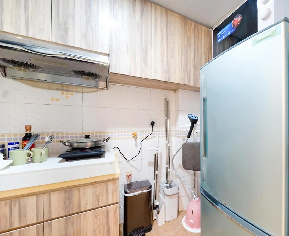 Coliving Space - Hennessy Road 113 Wan Chai Mtr Hong Kong Homestay